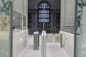 Staatsbibliothek Trennwand mit automatischer Glasschiebewand offen