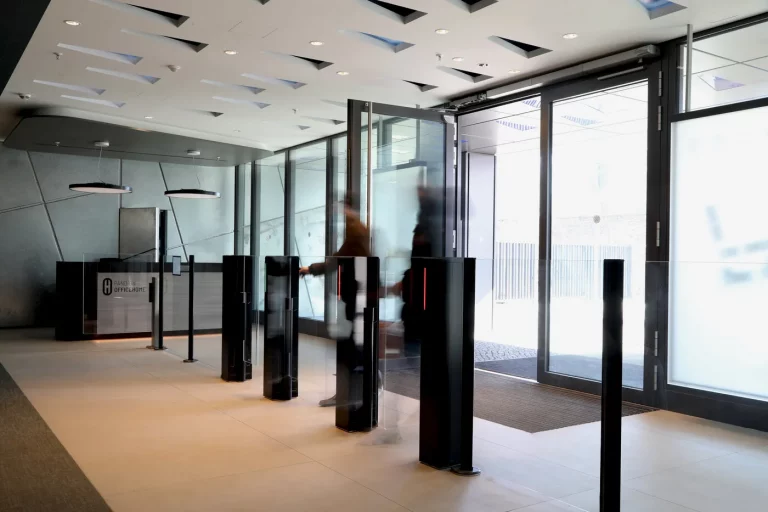 4 buerohaus berlin ostkreuz foyer sensorschleuse argusv60