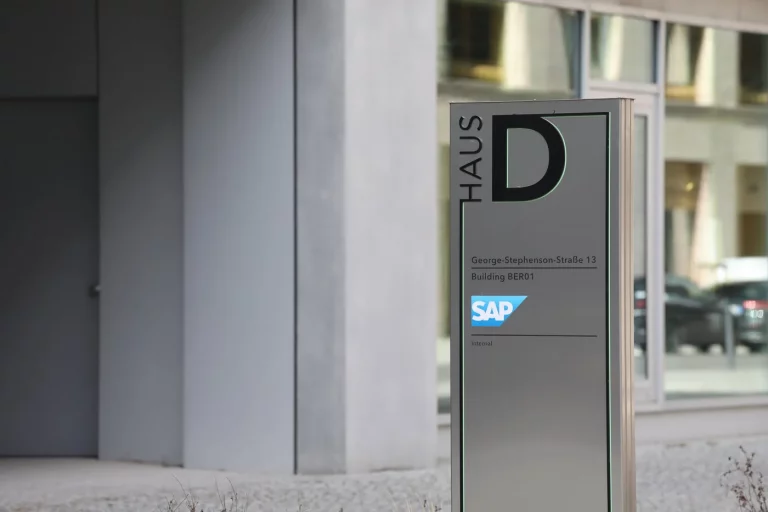 4 sap berln sicherheitskarusselltuer ansicht